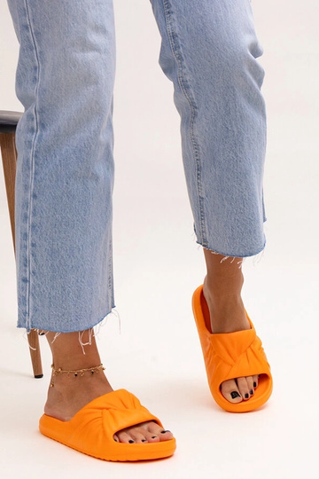 Chanclas de espuma Cunta color naranja 2