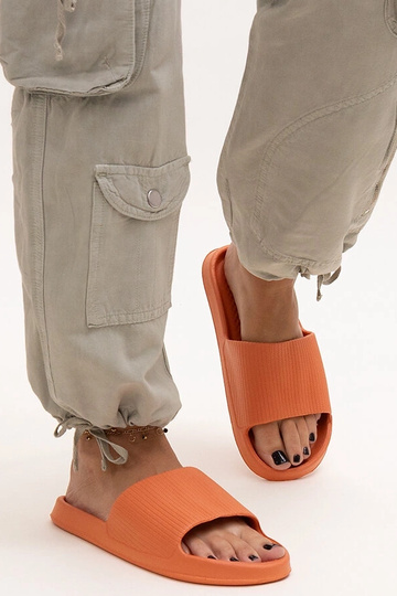 Zapatillas de espuma color...