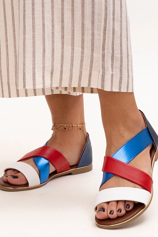 Sandalias de tacón cerrado de colores...