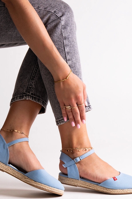 Espadrilles azules con talón... Espadrilles azules con talón...