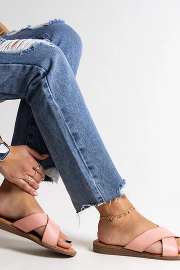 Chanclas de piel ecológica...