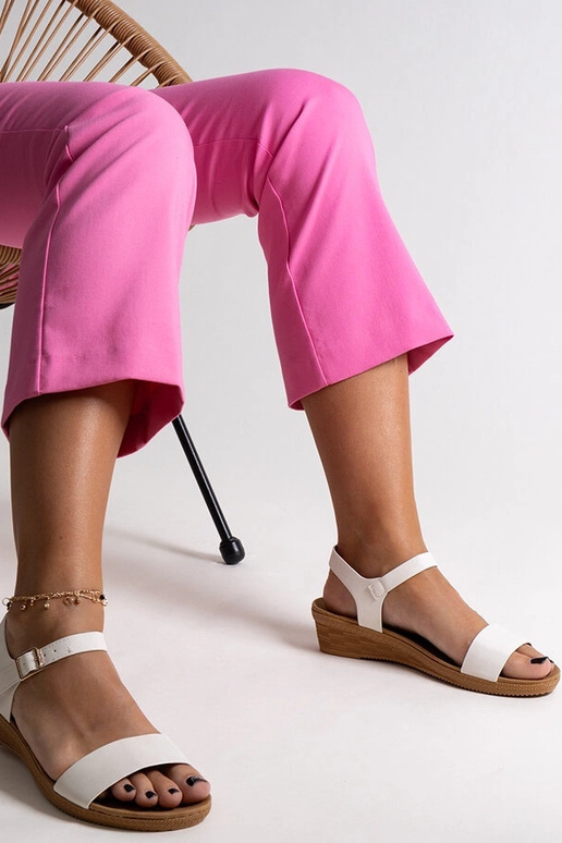 Sandalias blancas de eco piel Makdaka