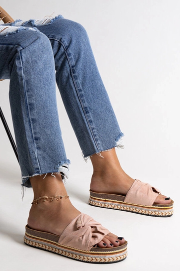 Chanclas rosas gruesas con... 2