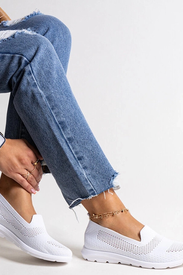 Zapatillas blancas con...