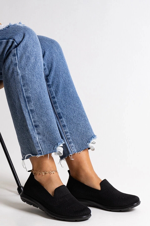 Zapatillas negras con suela de espuma...