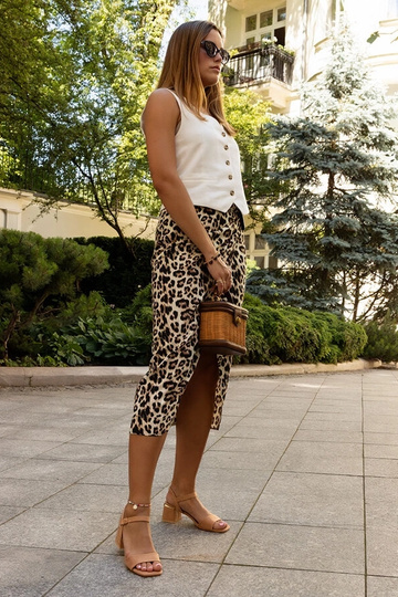 Chanclas marrones en tacón...