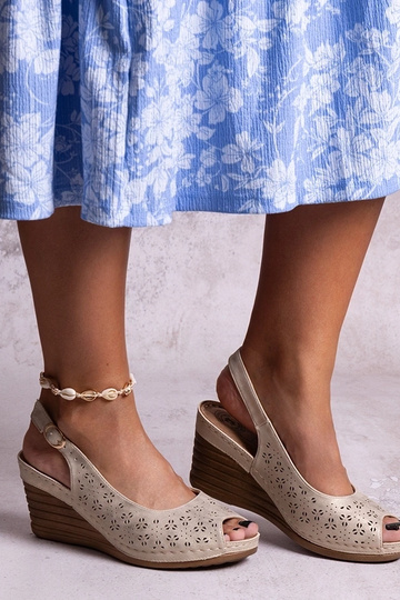 Sandalias de cuña beige Sakna
