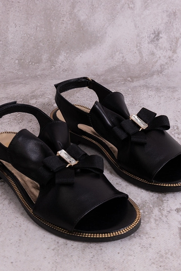 Sandalias negras con lazo y circonitas KARINO 2