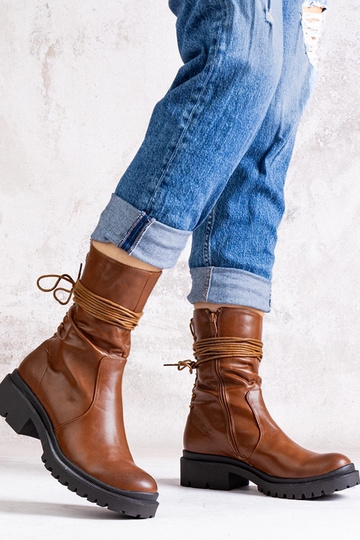 Botas marrones de piel ecológica Sahera 2