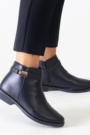 Botines negros con inserciones doradas de cuero sintético Casetra