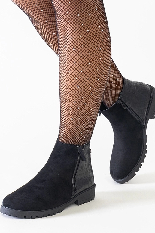 Botas negros de tobillo con estampado...