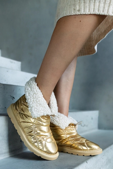 Botines de nieve dorados... 2