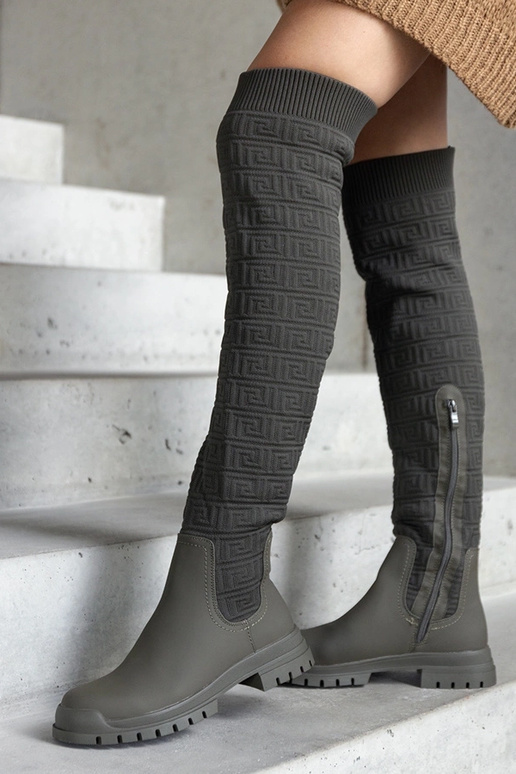 Botas de tela mate color verde escarlata