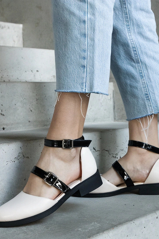 Bailarinas beige con hebilla Josiane