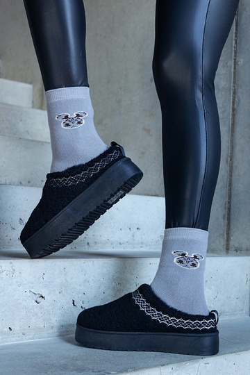Botines de nieve negros en plataforma con caña baja y diseño bordado Greene