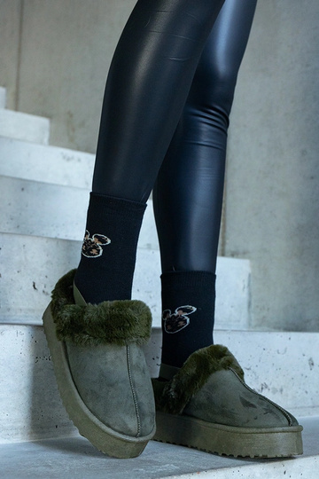 Zapatillas verdes con... 2