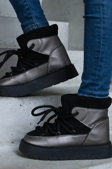 Botas de nieve con plataforma y forro de piel negra de Sapphi
