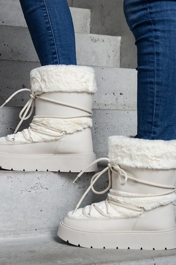 Botas de nieve con cordones...