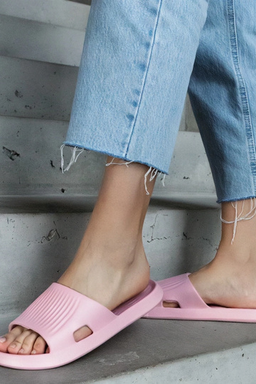 Pantuflas de espuma rosa...