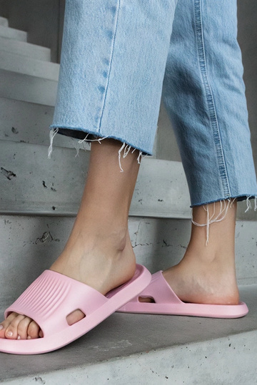 Pantuflas de espuma rosa... 2