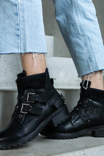 Botines negros con...