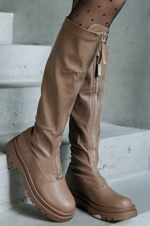 Botas marrones de eco piel con tacón...