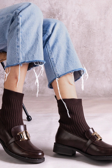 Botines marrones con caña... 2