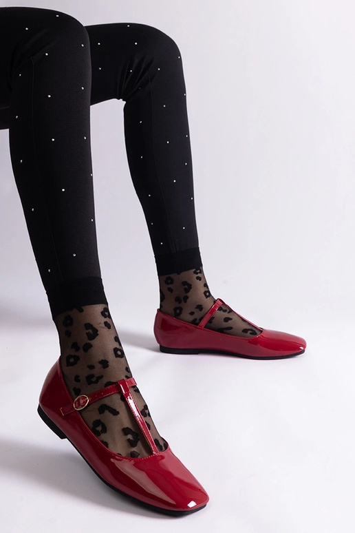 Bailarinas de charol rojo con tira... Bailarinas de charol rojo con tira...