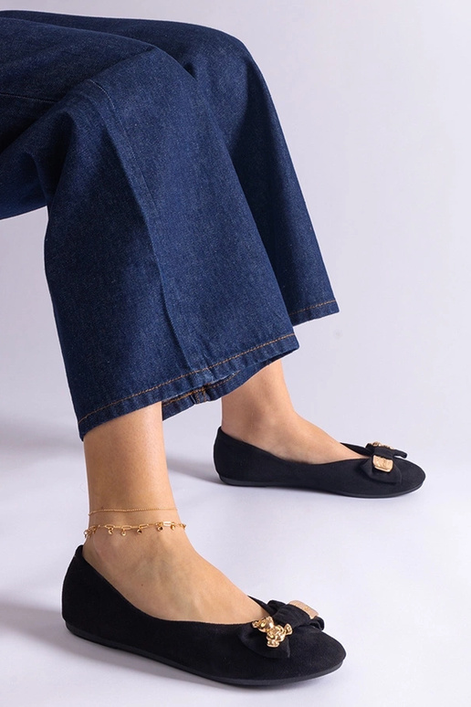 Bailarinas negras decoradas con lazo... Bailarinas negras decoradas con lazo...