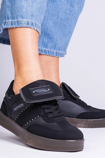 Zapatillas deportivas de mujer negras con costuras Puente 2