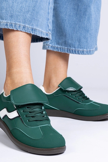 Zapatillas deportivas de mujer verdes bajas con cordones Edelmira 2