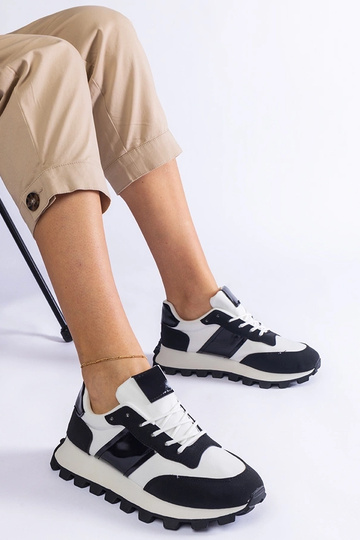 Zapatillas negras con...