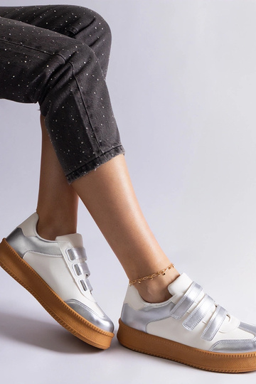 Zapatillas plateadas con cierre de velcro Mena