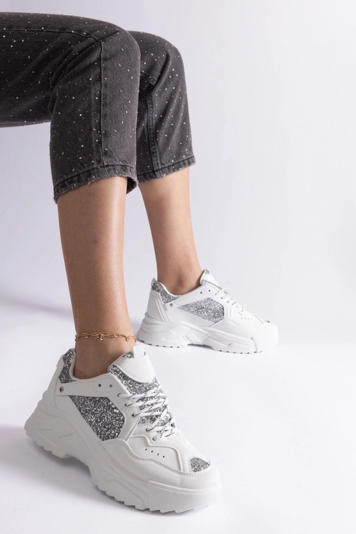 Zapatillas blancas de mujer con...