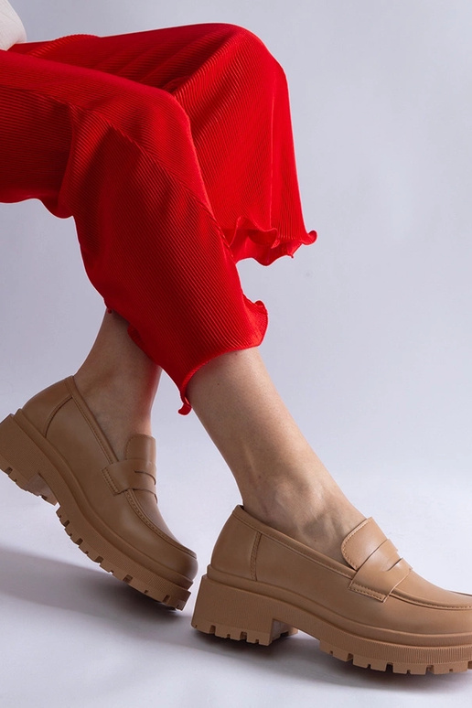 Mocasines beige oscuro de ecopiel...