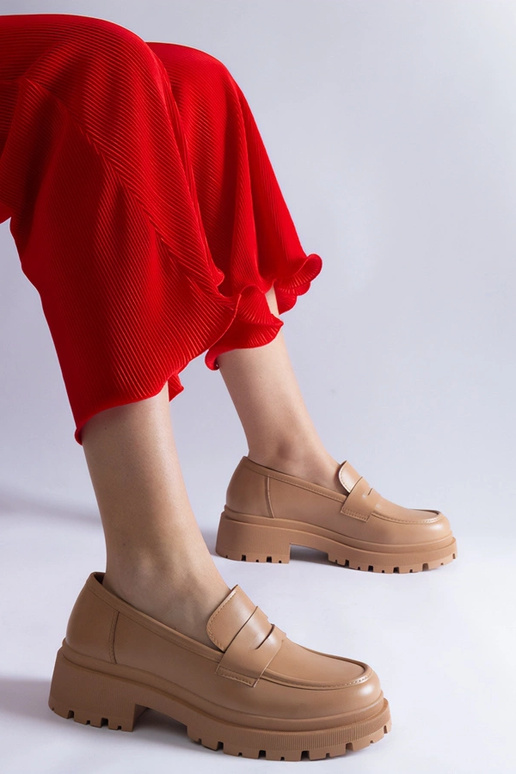 Mocasines beige oscuro de ecopiel...