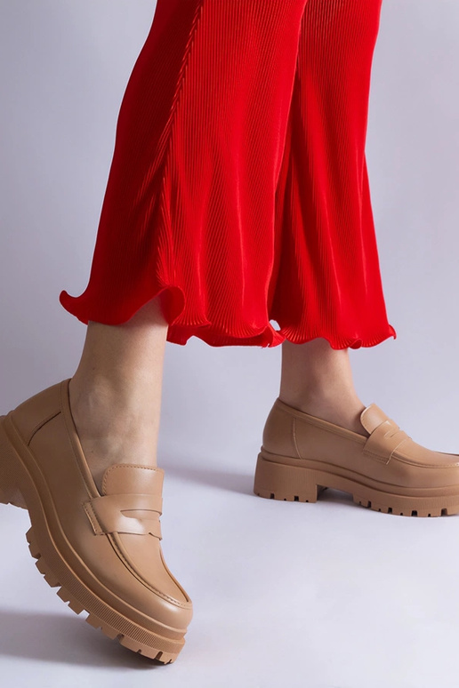 Mocasines beige oscuro de ecopiel...