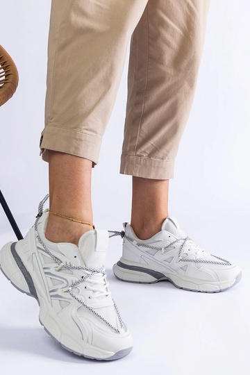 Zapatillas blancas de mujer con suela masiva de Colunga 2