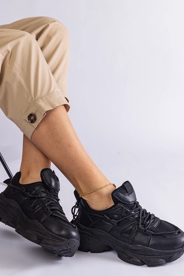 Zapatillas deportivas...