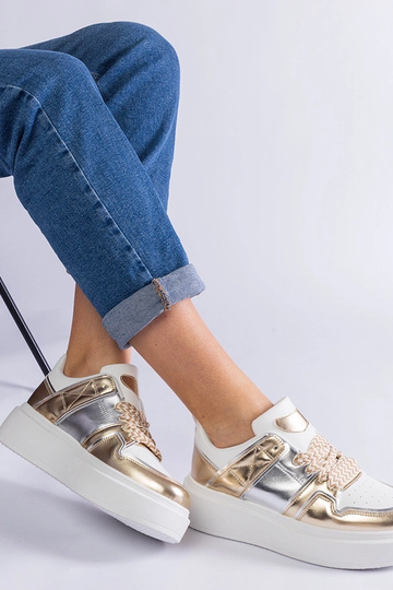 Zapatillas Kimberly doradas... 2