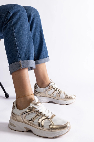 Zapatillas deportivas Ena blancas y doradas 2
