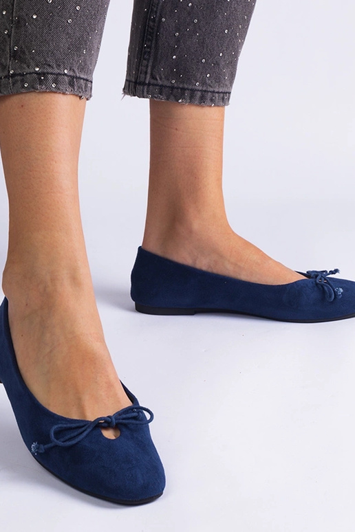 Bailarinas azul marino con lazo... Bailarinas azul marino con lazo...