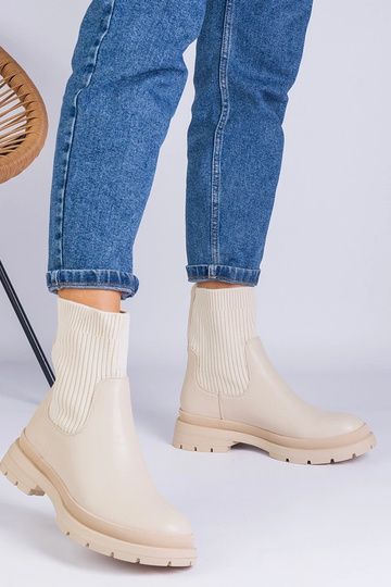 Botines beige con caña de... 2