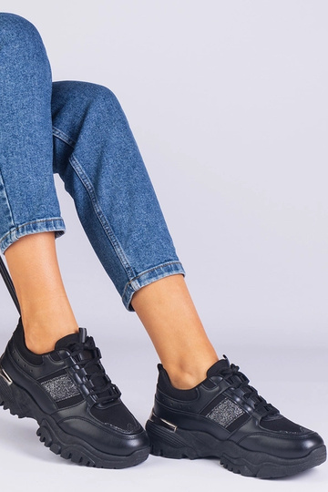 Zapatillas negras de mujer decoradas con purpurina Ariella