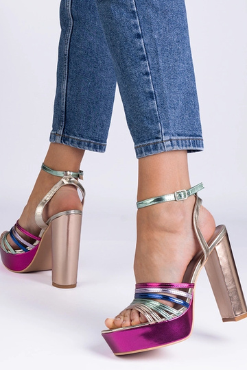 Sandalias de tacón de bloque Veransa multicolor con tacón grueso