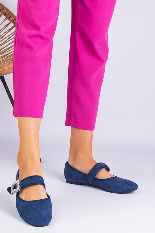 Bailarinas azul marino decoradas con... Bailarinas azul marino decoradas con...