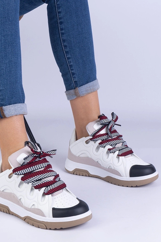 Zapatillas blancas de mujer con...
