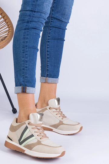Zapatillas de mujer beige con cuña oculta Ninella 2