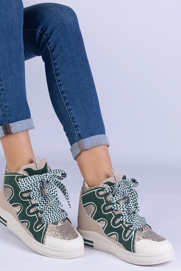 Zapatillas verdes con cordones gruesos y purpurina Gralina