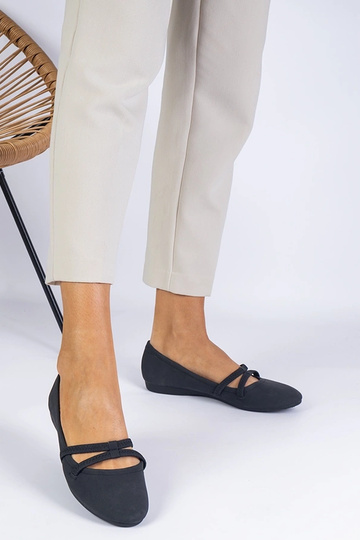 Bailarinas negras para mujer fabricadas en ecopiel mate Baronna